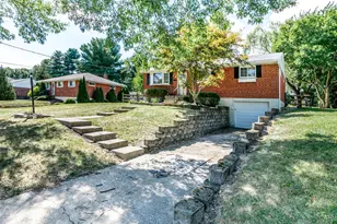 2659 Devils Backbone Rd, Green Township, OH 45233 - Photo 2