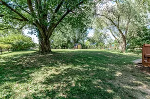 2659 Devils Backbone Rd, Green Township, OH 45233 - Photo 14