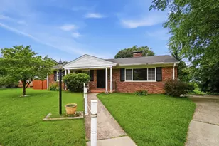 2040 Parkhurst Ct, Cincinnati, OH 45224 - Photo 2