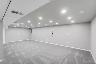 2040 Parkhurst Ct, Cincinnati, OH 45224 - Photo 32