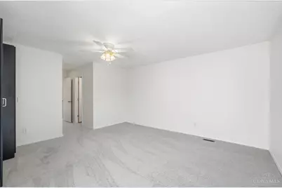 8127 Timbertree Way, West Chester, OH 45069 - Photo 12