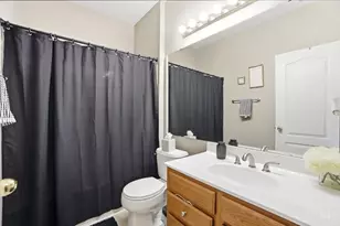 7462 Bridge Point Dr, Green Township, OH 45248 - Photo 28