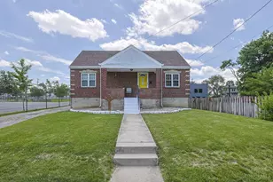 4217 Linden Ave, Deer Park, OH 45236 - Photo 1