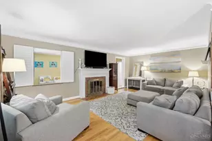 2712 Ridgewood Ave, Columbia Township, OH 45213 - Photo 4