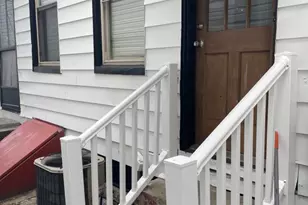 2242 Victor St, Cincinnati, OH 45219 - Photo 2