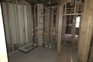 840 Lexington Ave, Cincinnati, OH 45229 - Photo 2
