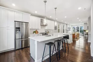 546 Slack St, Cincinnati, OH 45202 - Photo 2