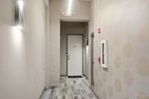 813 Broadway St, Cincinnati, OH 45202 - Photo 8