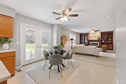 5902 Pepperridge Court, Hamilton Township, OH 45039 - Photo 10