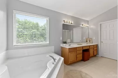 5902 Pepperridge Court, Hamilton Township, OH 45039 - Photo 18