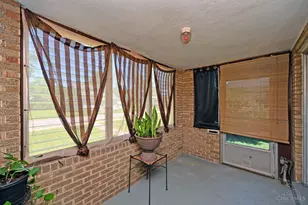 4027 Smith Rd, Cincinnati, OH 45211 - Photo 16