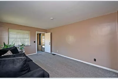 4027 Smith Road, Cincinnati, OH 45211 - Photo 8