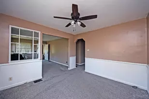 4027 Smith Rd, Cincinnati, OH 45211 - Photo 12