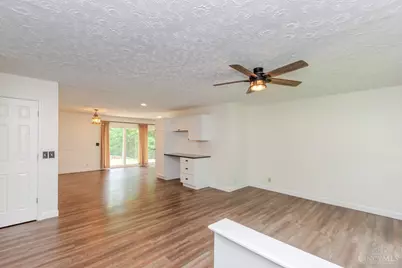 20 Timberwood Lane, Springboro, OH 45066 - Photo 2