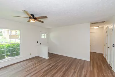 20 Timberwood Lane, Springboro, OH 45066 - Photo 4