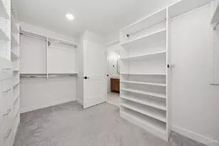 4718 Ward St, Cincinnati, OH 45227 - Photo 38