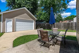 670 Vinnedge Ave, Fairfield, OH 45014 - Photo 10