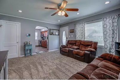 670 Vinnedge Avenue, Fairfield, OH 45014 - Photo 12