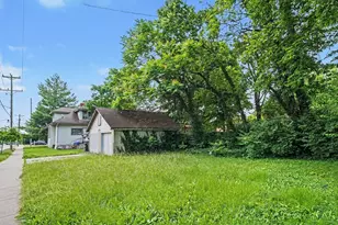 6129 Cary Ave, Cincinnati, OH 45224 - Photo 2