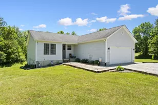 370 Wooded Run Rd, Franklin Township, OH 45120 - Photo 1