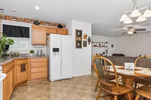 370 Wooded Run Rd, Franklin Township, OH 45120 - Photo 10