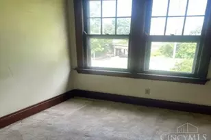 81 E Galbraith Rd, Cincinnati, OH 45216 - Photo 12
