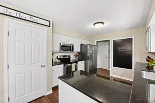 1130 Linford Cir, Hamilton Township, OH 45039 - Photo 14