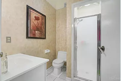 1815 Northwest Washington Boulevard, Hamilton, OH 45013 - Photo 14