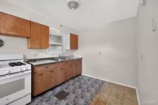 6633 Daly Rd, Cincinnati, OH 45224 - Photo 10