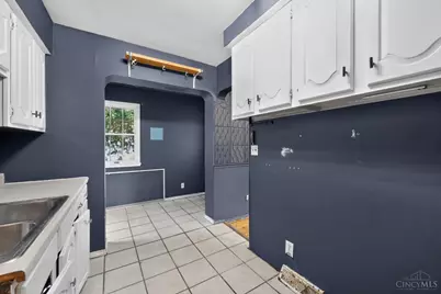 1499 Clovernoll Drive, Cincinnati, OH 45231 - Photo 10