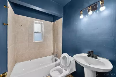 1499 Clovernoll Drive, Cincinnati, OH 45231 - Photo 14