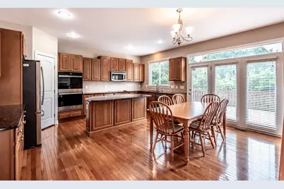 1481 Shaker Run Boulevard, Turtle Creek Township, OH 45036 - Photo 8