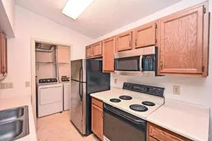 5761 Cheviot Rd, Green Township, OH 45247 - Photo 12