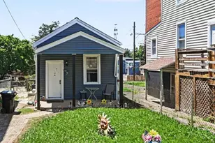 2331 May St, Cincinnati, OH 45206 - Photo 2