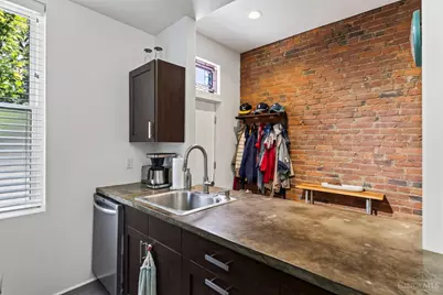 331 Milton Street, Cincinnati, OH 45202 - Photo 8