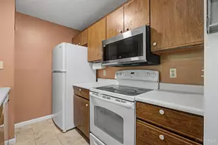 5981 Meadow Creek Dr, Miami Township, OH 45150 - Photo 14