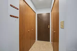 5981 Meadow Creek Dr, Miami Township, OH 45150 - Photo 6