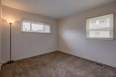 6627 Flagstone Court, Colerain Township, OH 45239 - Photo 18