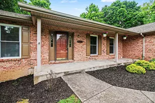 3319 Cherryview Ct, Miami Township, OH 45052 - Photo 4