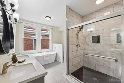 2249 Monroe Avenue, Cincinnati, OH 45212 - Photo 24