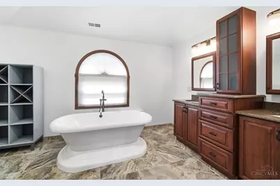 8303 Paddington Court, West Chester, OH 45069 - Photo 40