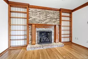 8303 Paddington Ct, West Chester, OH 45069 - Photo 12