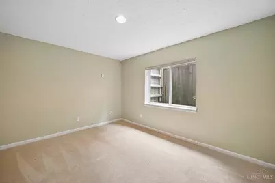 5252 Venetian, Hamilton Township, OH 45152 - Photo 16