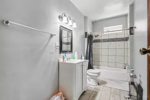 3566 Vine St, Cincinnati, OH 45220 - Photo 8