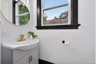 1016 Valley Lane, Cincinnati, OH 45229 - Photo 18