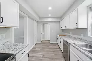 7338 Scottwood Ave, Cincinnati, OH 45237 - Photo 16