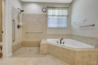630 E Brooke Drive, Monroe, OH 45050 - Photo 10
