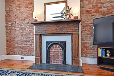 402 Liberty Hill, Cincinnati, OH 45202 - Photo 6