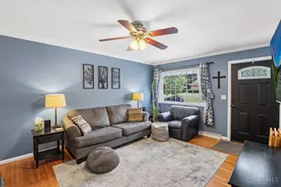 1570 Blueorchard Dr, Cincinnati, OH 45230 - Photo 6