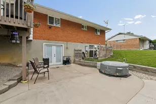 1570 Blueorchard Dr, Cincinnati, OH 45230 - Photo 26